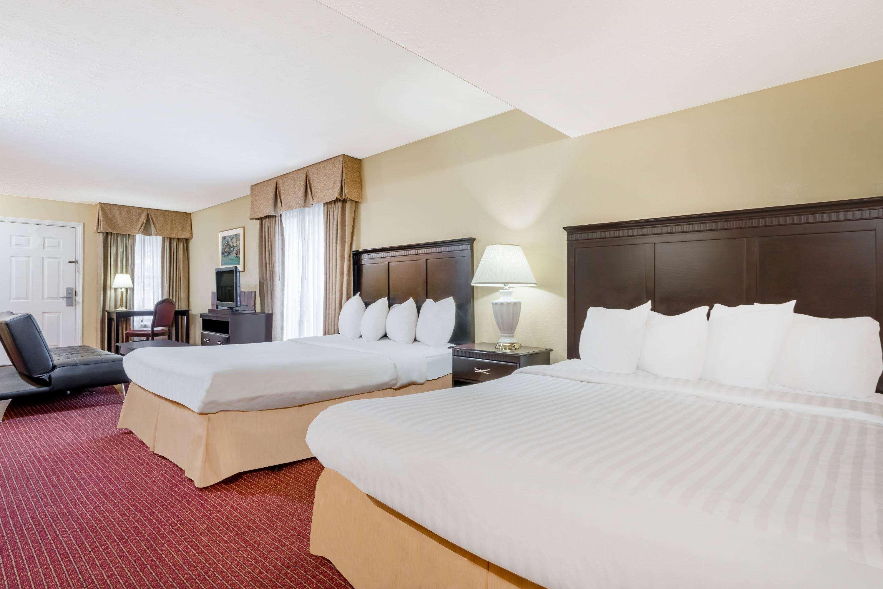 Hawthorn Extended Stay By Wyndham Columbus Exterior photo