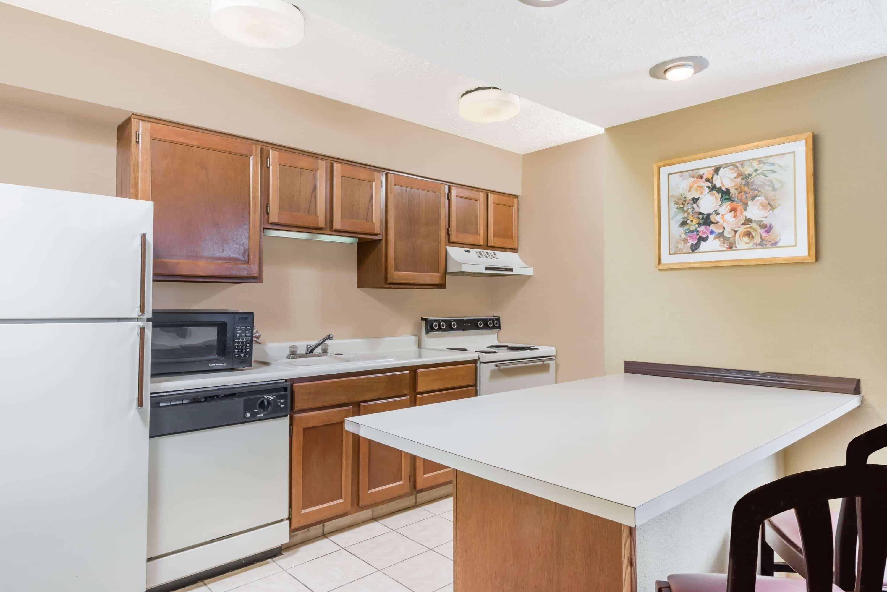 Hawthorn Extended Stay By Wyndham Columbus Exterior photo
